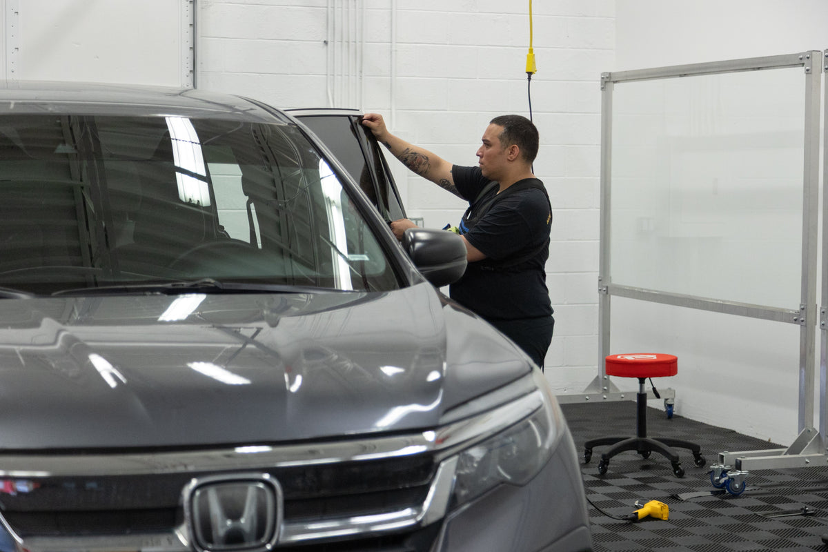 What Window Tint Warranty Options Are Available to Aurora Drivers?